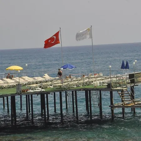 Mirador & Αλάνια