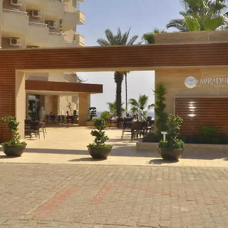 Mirador & Ξενοδοχείο 4*